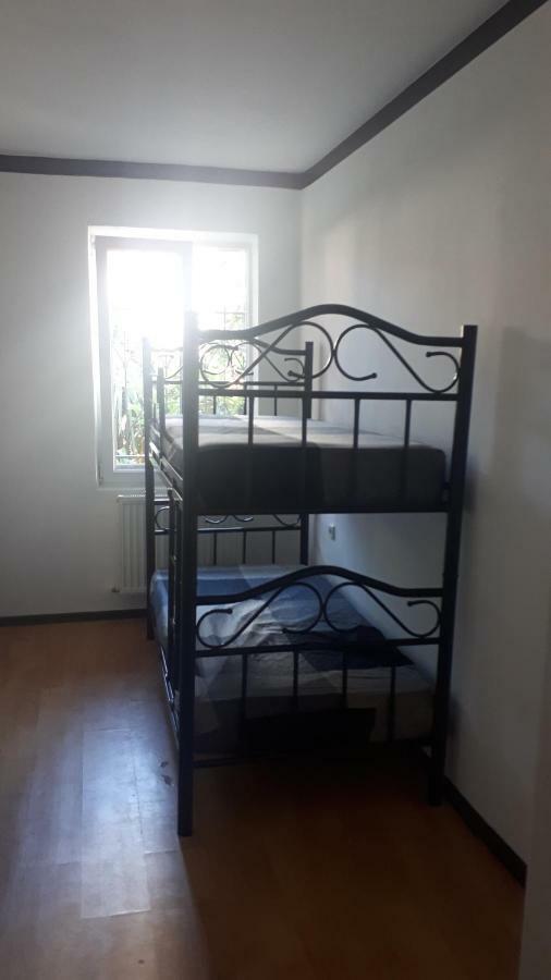 Enjoy The Hostel 바투미 외부 사진