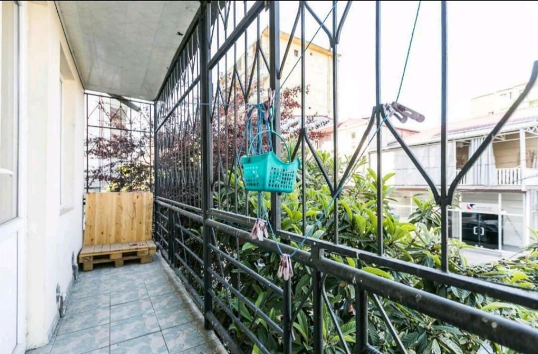 Enjoy The Hostel 바투미 외부 사진